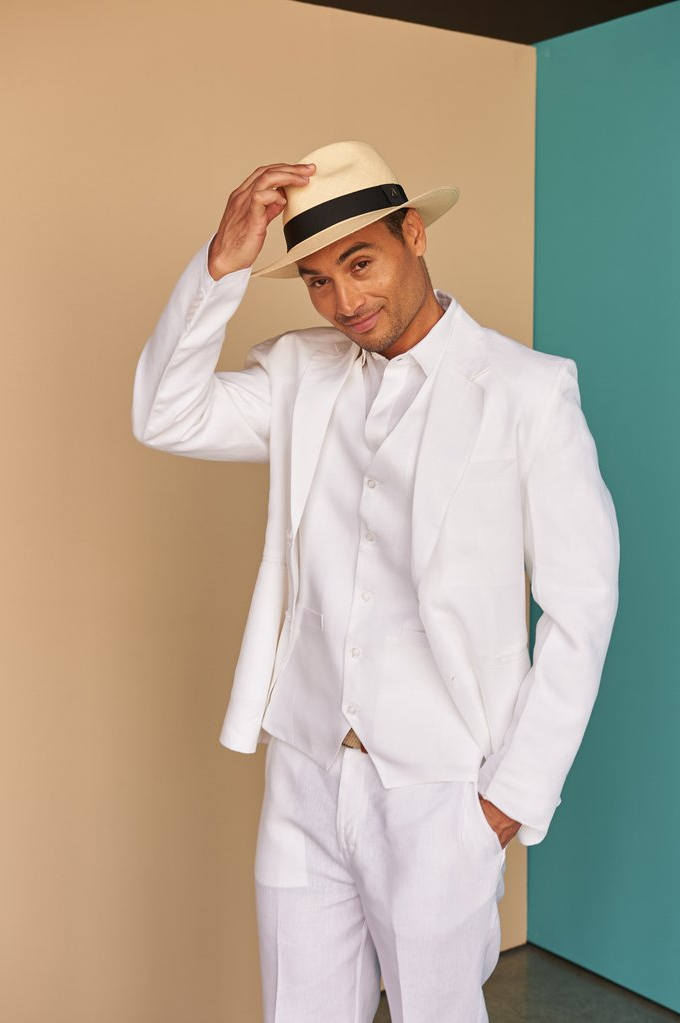 Shop Serge White Linen Mens Suit for AED 2 707 by FACIL BLANCO DUBAI | Men Suits on Anir.com